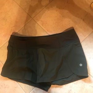 Brand new Lulu lemon shorts Hotty Hot Short II